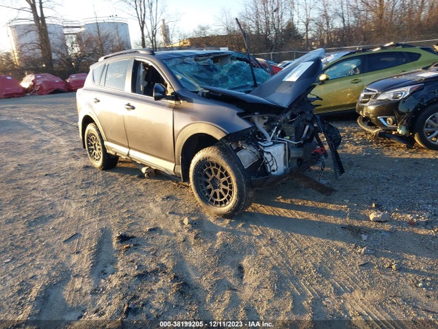 Toyota Rav4 Adventure 2018 2T3RFREV4JW746530 Image 1