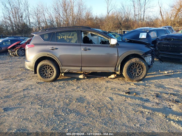 Toyota Rav4 Adventure 2018 2T3RFREV4JW746530 Image 13