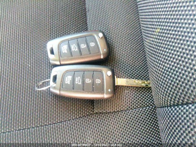 5NPLL4AG1PH095074 Hyundai ELANTRA SE