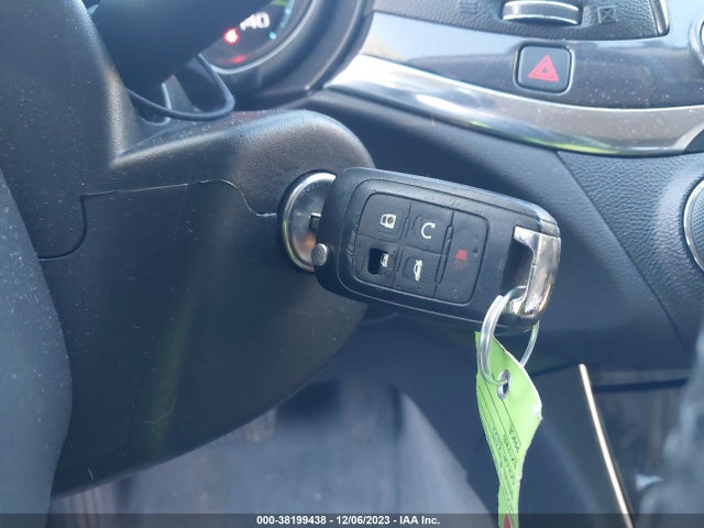 2015 CHEVROLET IMPALA LT VIN: 2G1125S30F9276513