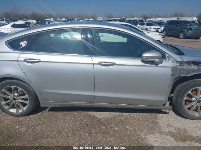 Ford Fusion Energi Titanium 2019 3FA6P0SU3KR208887 Image 14