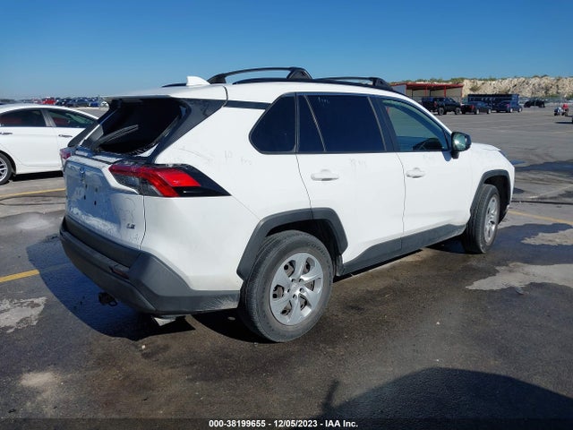 Toyota RAV4 LE 2019 JTMH1RFV8KD014750 Image 4