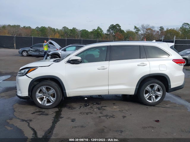 Toyota Highlander Limited 2019 5TDYZRFHXKS333641 Image 14