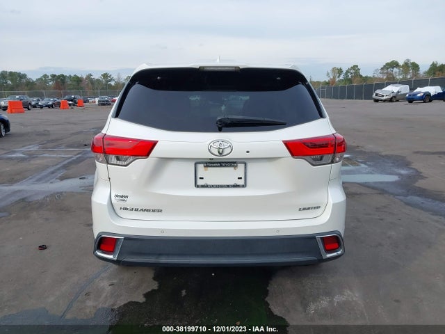 Toyota Highlander Limited 2019 5TDYZRFHXKS333641 Image 16