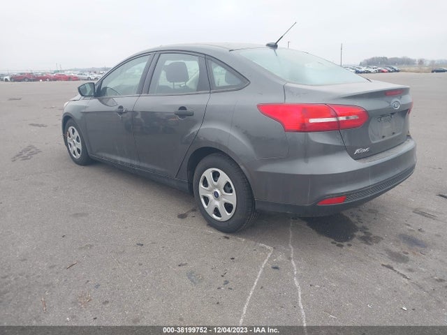 2018 FORD FOCUS S VIN: 1FADP3E22JL230458