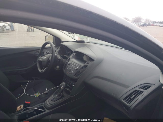 2018 FORD FOCUS S VIN: 1FADP3E22JL230458