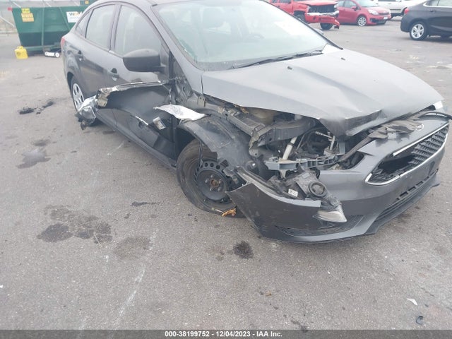 2018 FORD FOCUS S VIN: 1FADP3E22JL230458