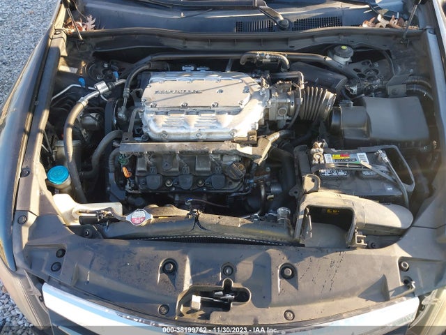 2011 HONDA ACCORD 3.5 EX VIN: 1HGCP3F77BA011798