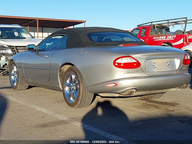 1998 JAGUAR XK8 SAJGX2248WC027056 Photo 2