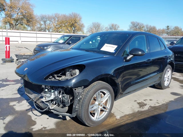 2017 PORSCHE MACAN WP1AA2A53HLB80820 Photo 1