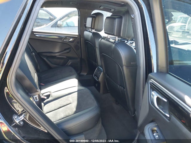 2017 PORSCHE MACAN WP1AA2A53HLB80820 Photo 7