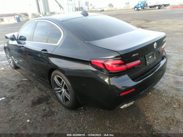 2022 BMW 530I WBA13BJ00NCK27407 Photo 2