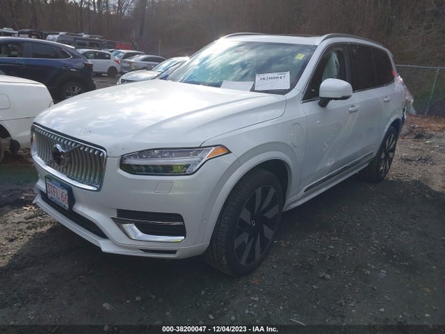 2023 VOLVO XC90 RECHARGE PLUG-IN HYBRID T8 ULTIMATE BRIGHT THEME 7-SEATER VIN: YV4H60CA9P1982232