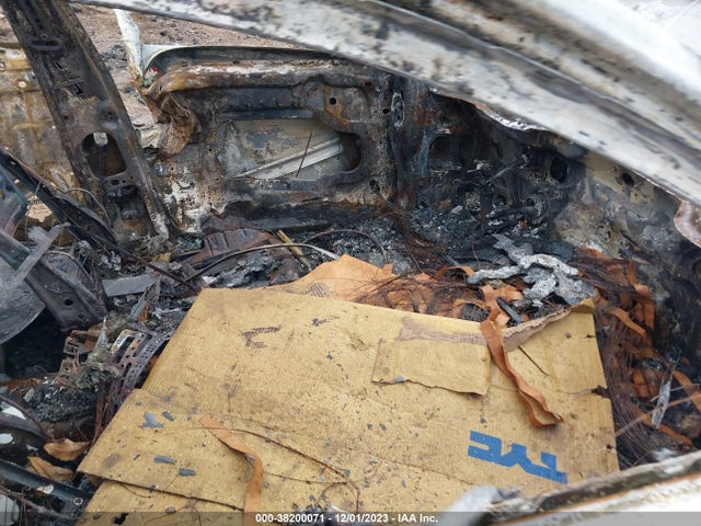 2013 JAGUAR XF SAJWJ0EF3D8S74984 Photo 4