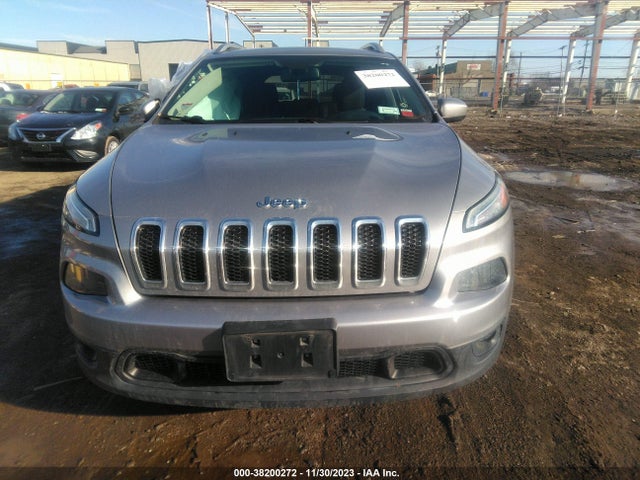 2018 JEEP CHEROKEE LATITUDE 4X4 VIN: 1C4PJMCX6JD505773