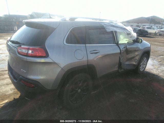 2018 JEEP CHEROKEE LATITUDE 4X4 VIN: 1C4PJMCX6JD505773