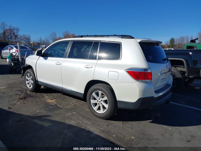 2013 TOYOTA HIGHLANDER BASE PLUS V6 VIN: 5TDBK3EH3DS200473