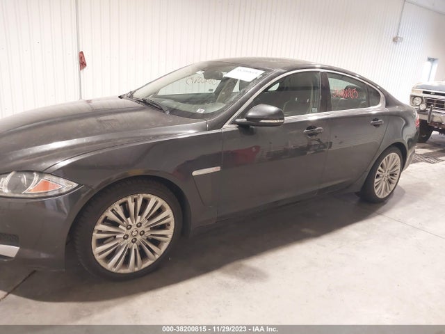 2012 JAGUAR XF SAJWA0HB3CLS40788 Photo 5