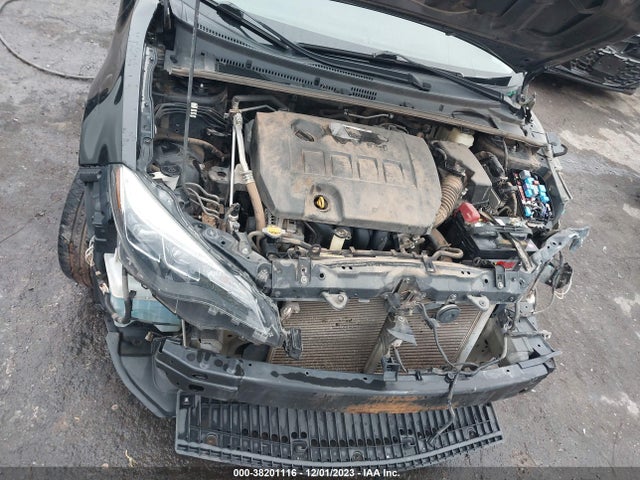 Продажа на аукционе авто 2017 Toyota Corolla Se, vin: 5YFBURHE9HP621322, номер лота: 38201116