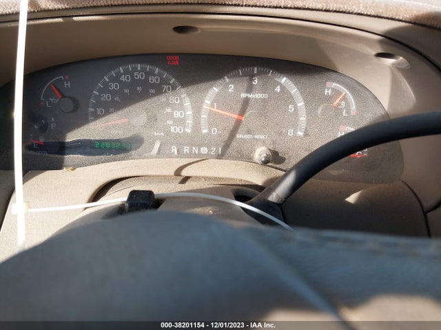 2001 FORD F-150 XLT/LARIAT/XL VIN: 1FTPX17L31NA65753