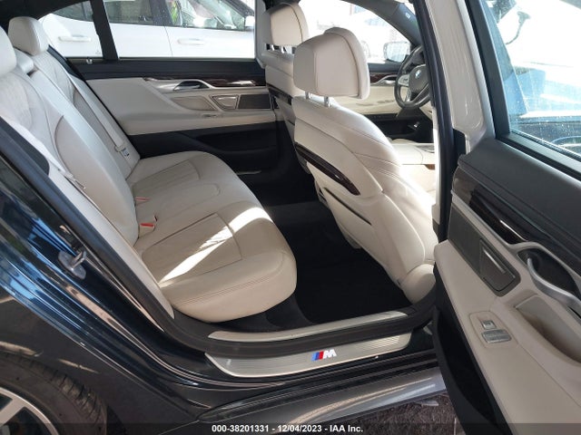 38201331 :رقم المزاد ، WBA7E2C58KB217299 vin ، 2019 Bmw 740i مزاد بيع