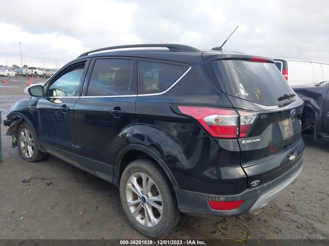 1FMCU0GDXHUE85838 Ford ESCAPE SE