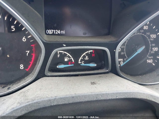 1FMCU0GDXHUE85838 Ford ESCAPE SE