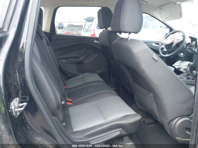 1FMCU0GDXHUE85838 Ford ESCAPE SE
