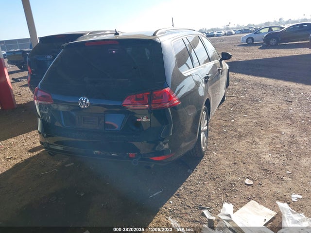 2017 VOLKSWAGEN GOLF SPORTWAGEN TSI S VIN: 3VW017AU7HM503473