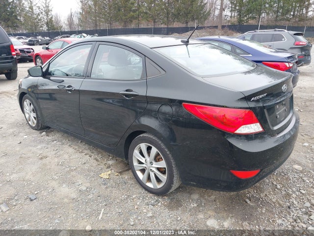 2013 HYUNDAI ACCENT GLS VIN: KMHCU4AEXDU576529