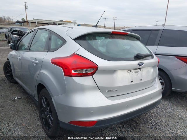 2016 FORD FOCUS SE VIN: 1FADP3K2XGL344298