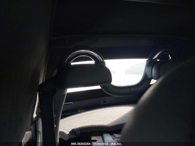 2006 MINI COOPER S WMWRH335X6TK59253 Photo 7