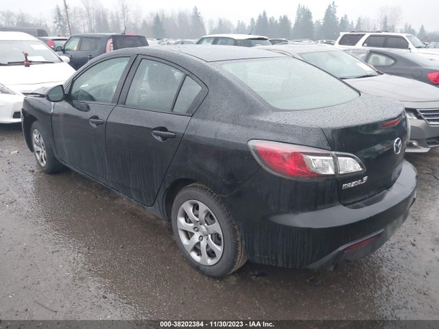 2011 MAZDA MAZDA3 I SPORT VIN: JM1BL1UGXB1477917