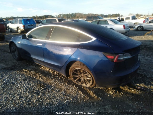 2018 TESLA MODEL 3 5YJ3E1EA4JF154204 Photo 2