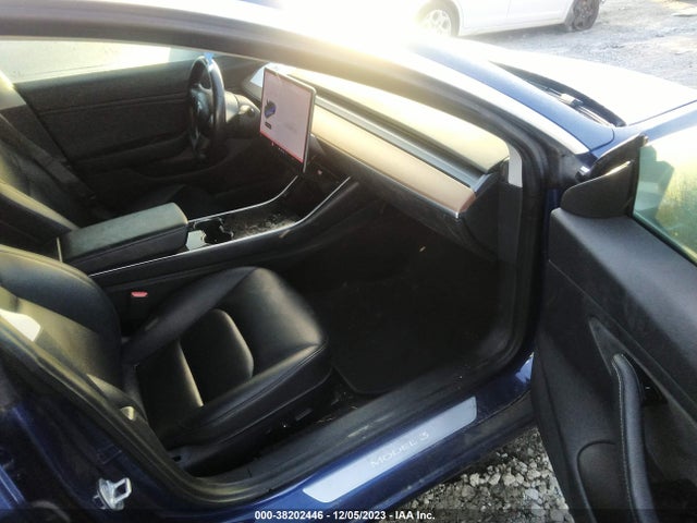 2018 TESLA MODEL 3 5YJ3E1EA4JF154204 Photo 4
