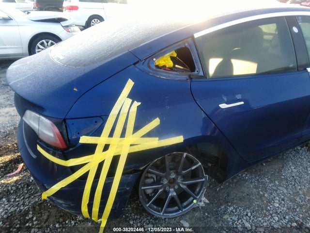 2018 TESLA MODEL 3 5YJ3E1EA4JF154204 Photo 5
