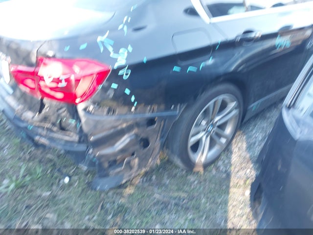 WBA8E5C30HK388917 BMW 328D