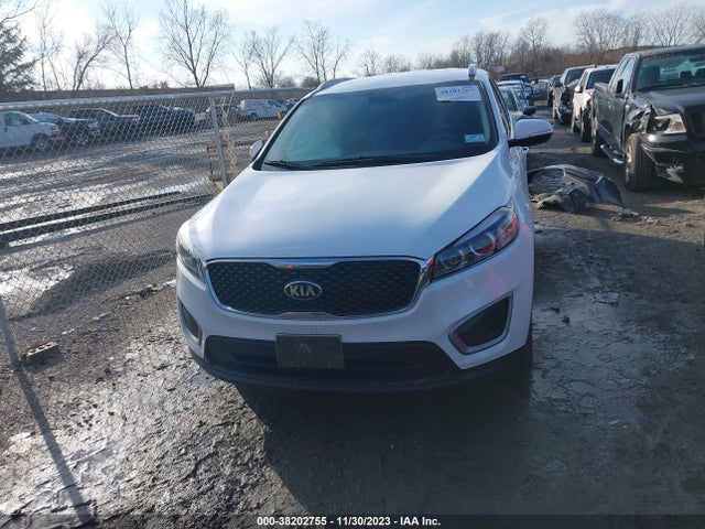 2017 KIA SORENTO 2.4L LX VIN: 5XYPGDA38HG230109