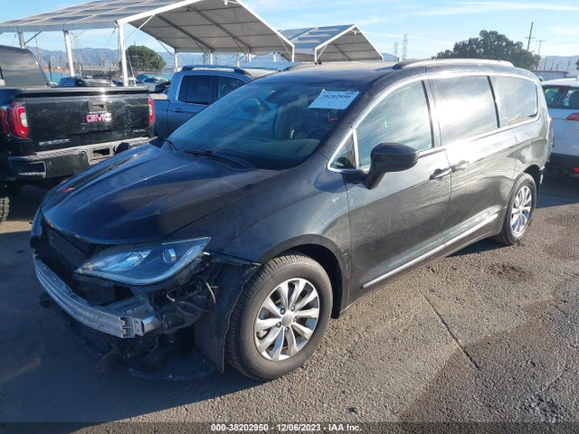 2C4RC1BG8HR530071 Chrysler Pacifica Touring-l