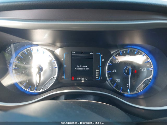 2C4RC1BG8HR530071 Chrysler Pacifica Touring-l
