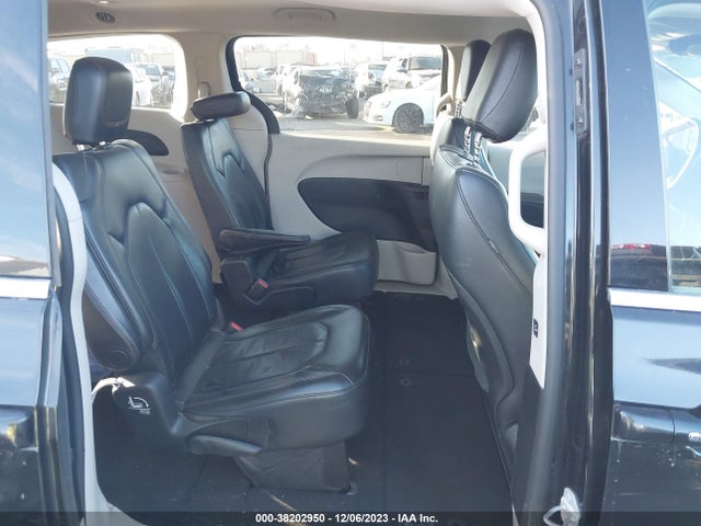 2C4RC1BG8HR530071 Chrysler Pacifica Touring-l