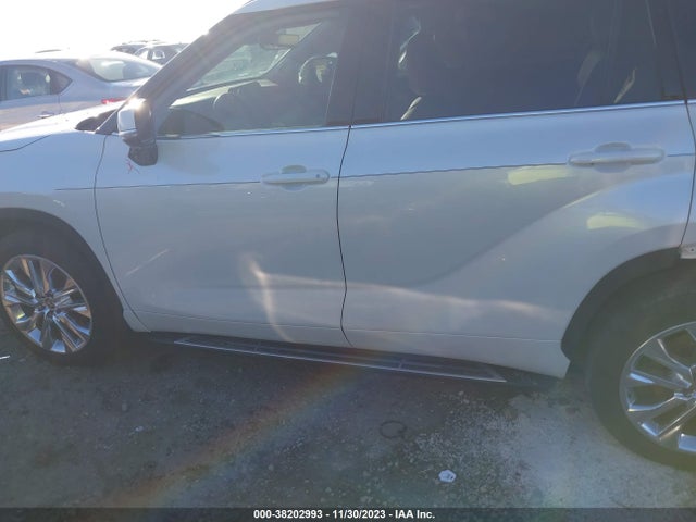 2021 TOYOTA HIGHLANDER LIMITED VIN: 5TDYZRAH8MS531774