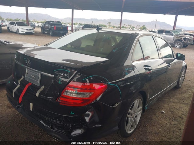 2012 MERCEDES-BENZ C 300 SPORT 4MATIC/LUXURY 4MATIC VIN: WDDGF8BB3CA647586