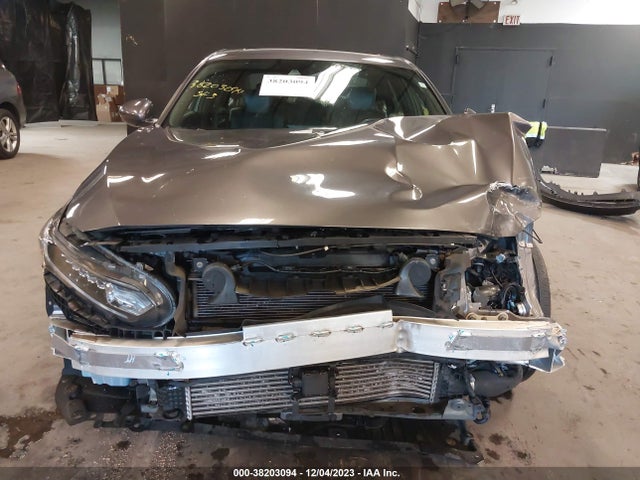 2018 HONDA ACCORD SPORT 2.0T VIN: 1HGCV2F3XJA043253