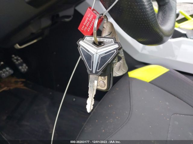 2018 POLARIS SLINGSHOT 57XAARFA2J8126182 Photo 10