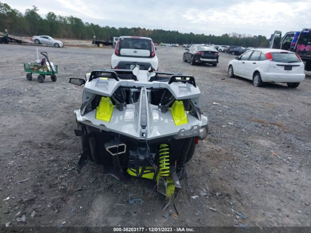 2018 POLARIS SLINGSHOT 57XAARFA2J8126182 Photo 5
