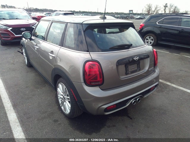 2020 MINI HARDTOP WMWXU9C0XL2M80606 Photo 2