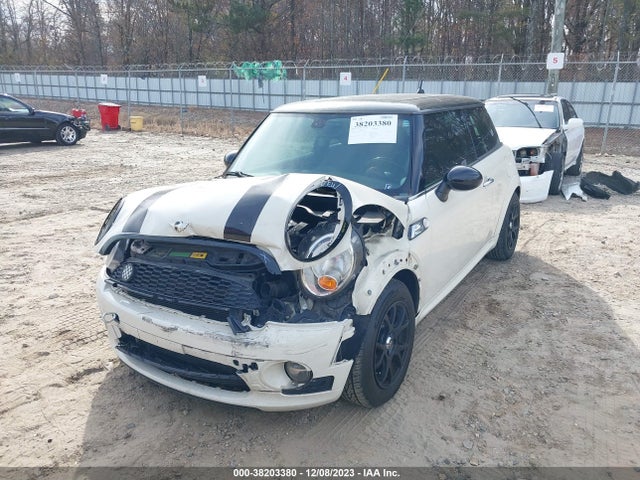 2010 MINI COOPER WMWMF3C59ATZ65199 Photo 5