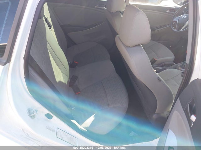 2015 HYUNDAI ACCENT GS VIN: KMHCT5AE3FU200900