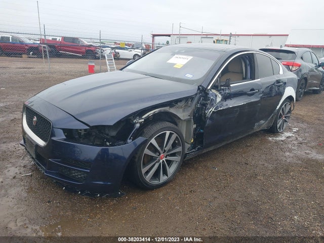 2018 JAGUAR XE SAJAE4FN9JCP22634 Photo 1